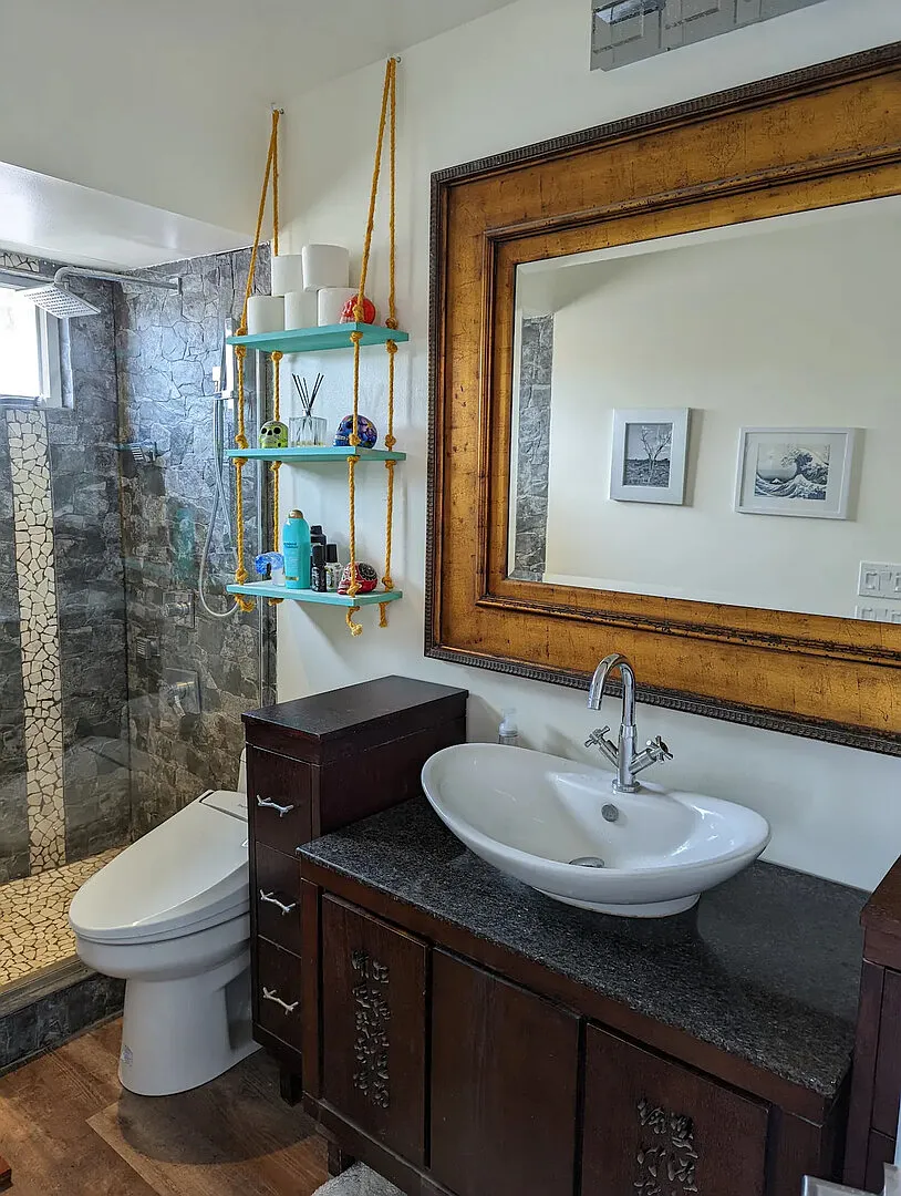 Gorgeous, custom modern condo living on the water in Sunset Cliffs/OB — Photo 4