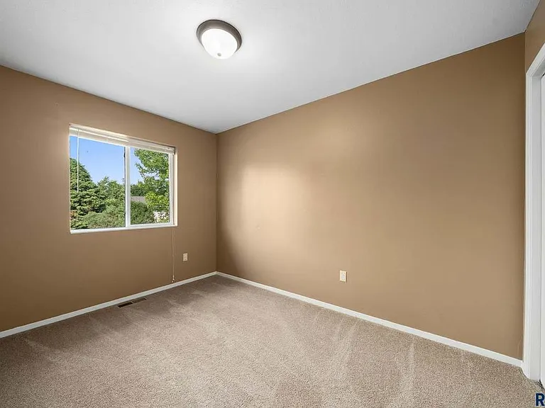4508 W Antelope Dr — Photo 8