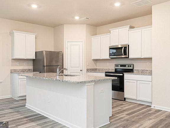7th image of this home