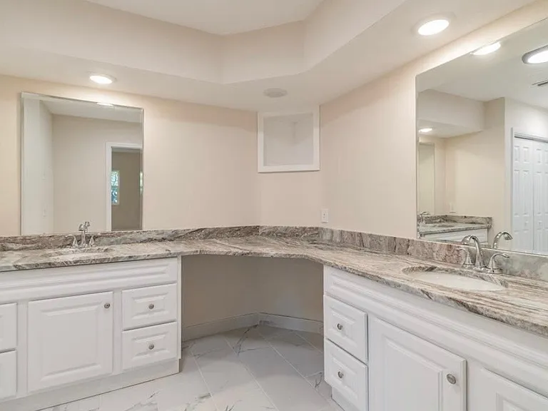 9450 W Green Bay Ln — Photo 9