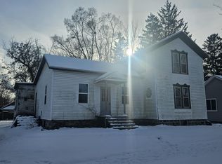 322 Wells St, Caro, MI 48723