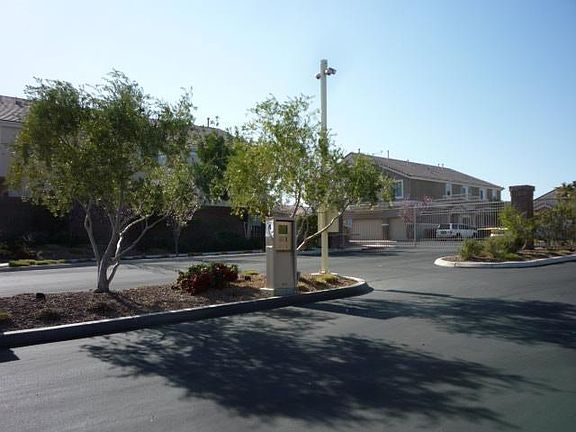 4th image of 1095 Sheer Paradise Ln Unit 1