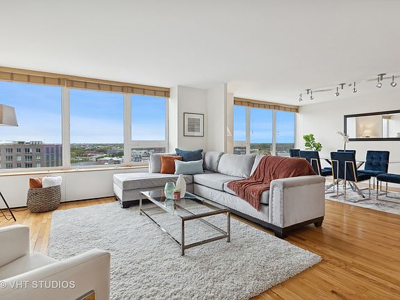 4th image of 3930 N Pine Grove Ave APT 1214-16