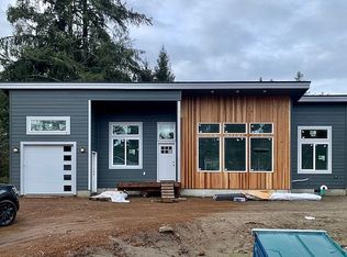 867 Mount Olympus Ave SE, Ocean Shores, WA 98569
