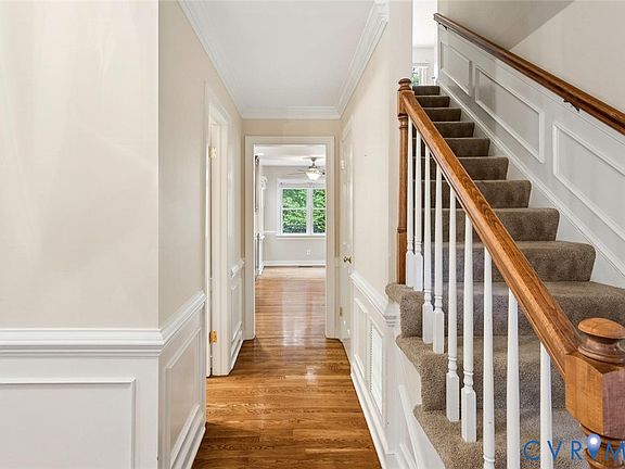 4th image of 2611 Olde Stone Rd