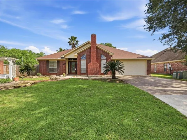 8090 Palmetto Dunes Cir, Beaumont, TX 77707