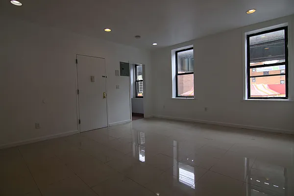 Rented by Target Realty Group | media 6