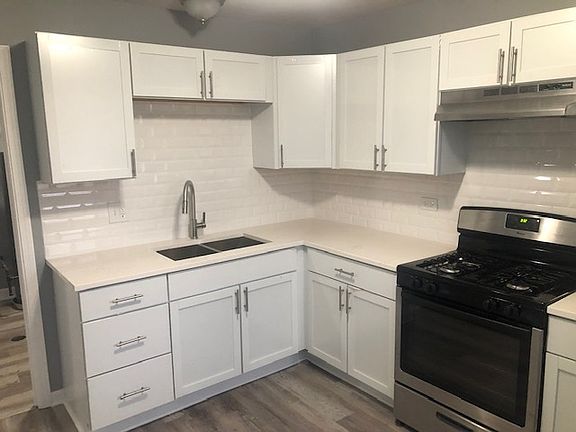 5th image of 1528 N 40th Ave