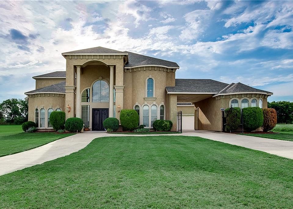 1st image of 1626 Pebble Beach Ln