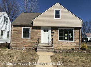855 Worden Rd, Wickliffe, OH 44092