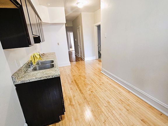 5th image of 1100 W Berwyn Ave #1-F
