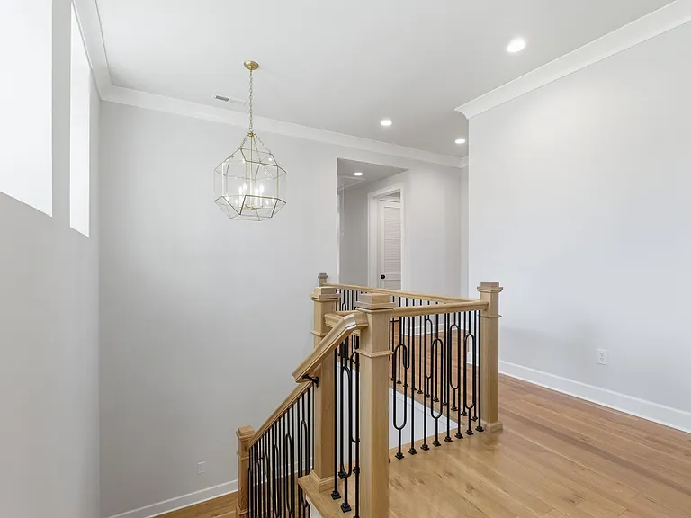 2704 Westwood Ave — Photo 33
