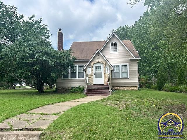 1st image of 2643 SE Maryland Ave