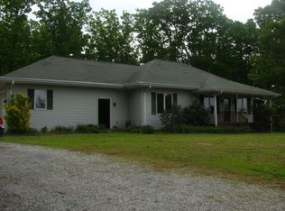 33 Spring Ln, Columbus, NC 28722