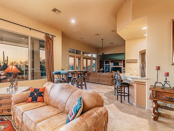 Open Flowing Floor Plan