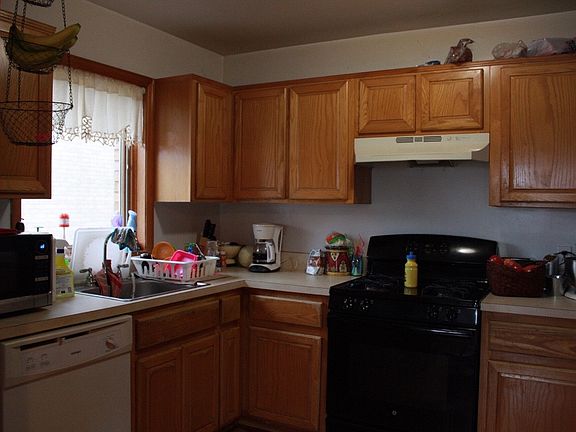 3rd image of 3278 Griswold Ave