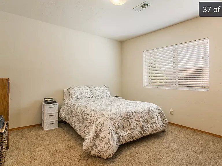 1 Orchard Ln — Photo 8