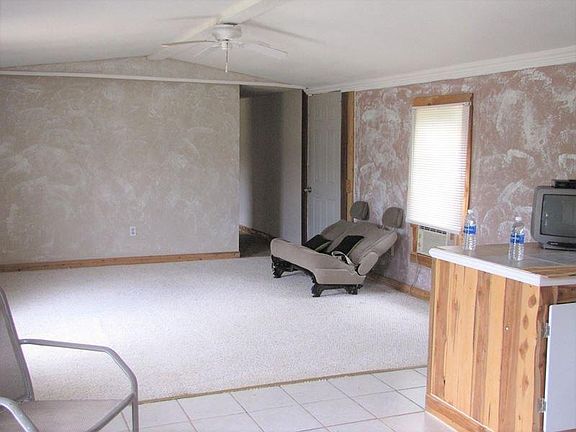 4th image of 1180 County Road 134