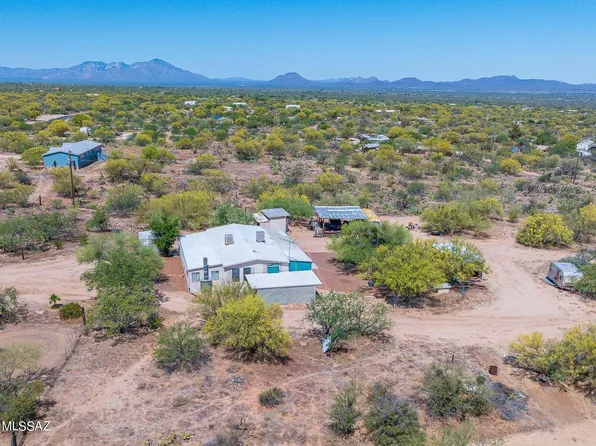 12470 W Hilltop Rd, Tucson, AZ 85736
