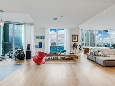 200 Biscayne Boulevard Way APT 5301, Miami, FL, 33131