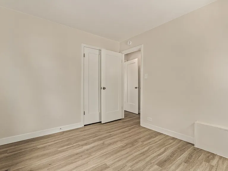 4415 Milwaukee St — Photo 16