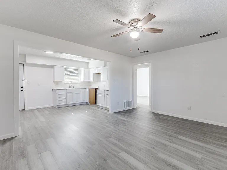 12900 Quail Dr — Photo 7