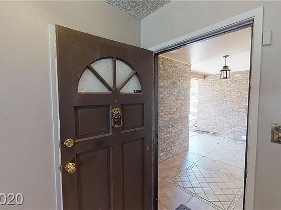 5th image of 1580 Latigo Dr