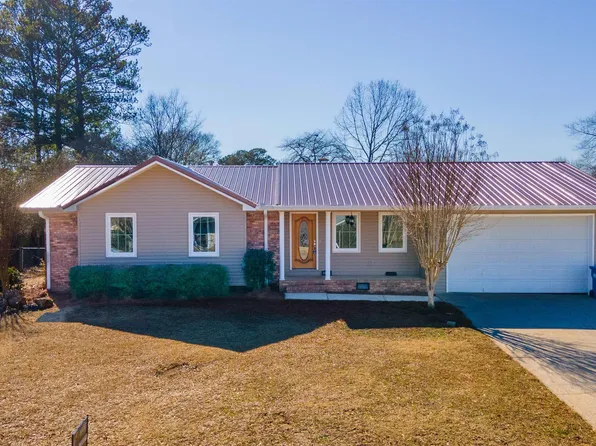 2120 Friar Tuck Ln, Oxford, AL 36203