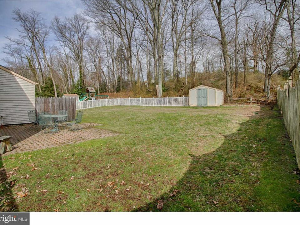 2nd image of 26 Quail Hollow Dr