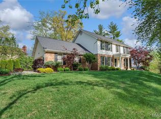 141 Greenbriar Estates Dr, Saint Louis, MO 63122
