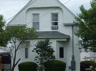 104 W South St, Moweaqua, IL 62550