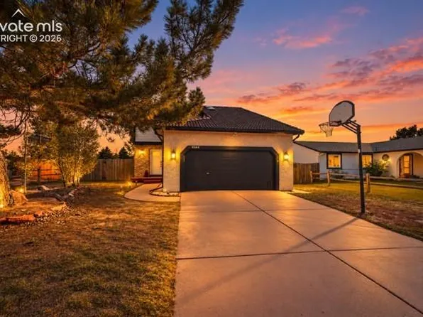 8565 Contrails Dr, Colorado Springs, CO 80920