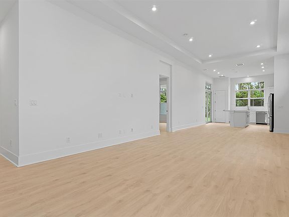 3rd image of 228 SE Via Sangro