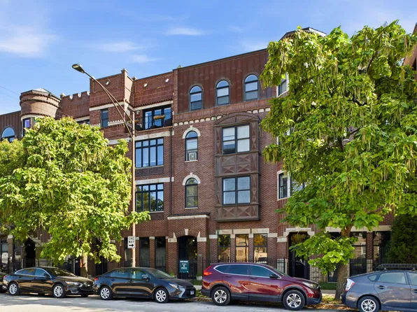 523 N Racine Ave #4, Chicago, IL 60642