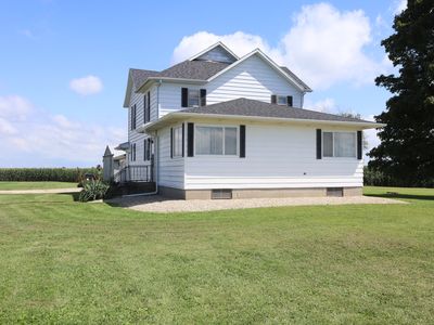 132 Indian Head Rd, Walnut, IL, 61376