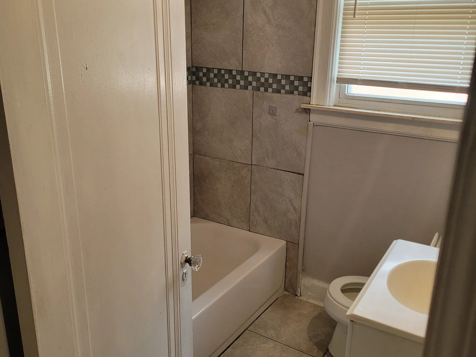 1 bed, 650 sqft, $725 — Photo 3