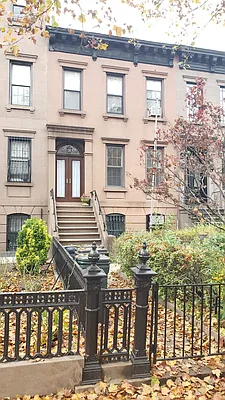Rented by HFF Realty LLC | media 9