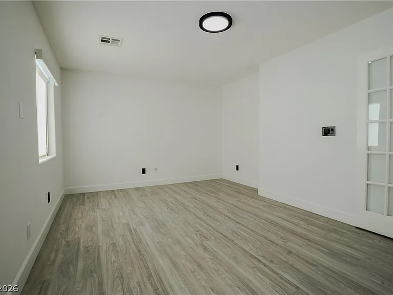 5067 Lower Falls Ct — Photo 8