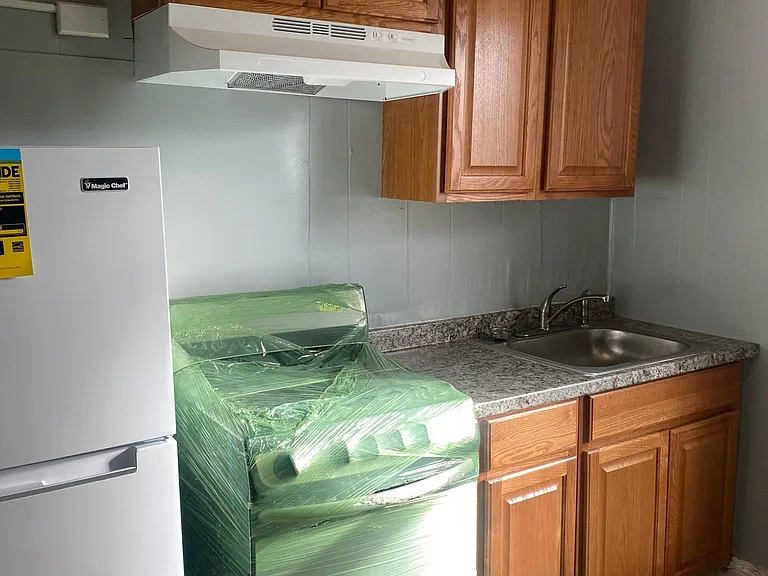 1631 Edmondson Ave #3 — Photo 5