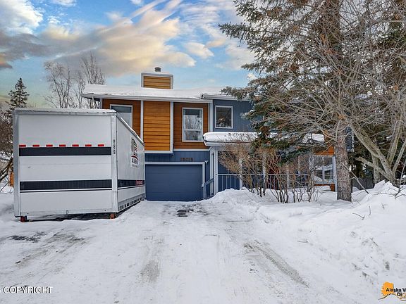 3rd image of 13410 Windrush Cir