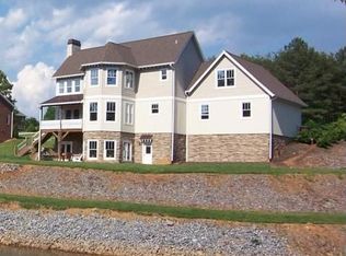 623 42nd Avenue Pl NW, Hickory, NC 28601