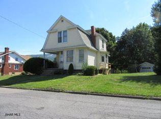 527 E 5th St, Bellwood, PA 16617