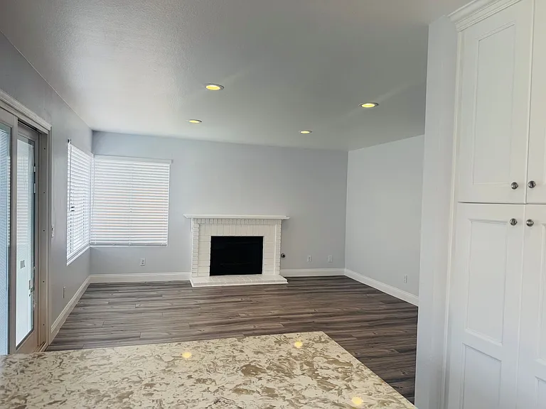 1435 Spyglass Way — Photo 7