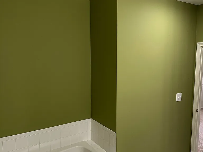 Large bathtub