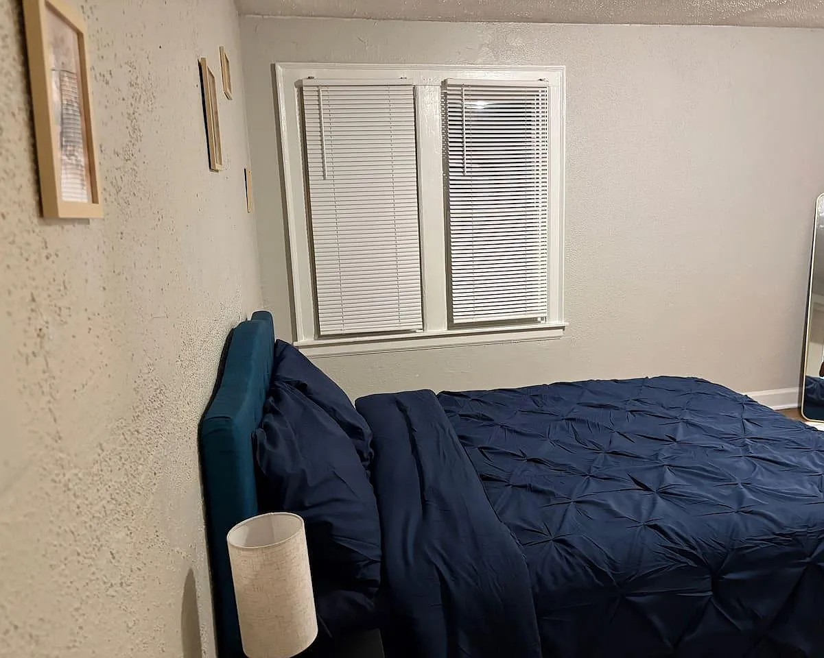 3 bed, 1.0 bath, 1529 sqft, $719 — Photo 3