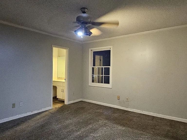 211 Plantation Rd — Photo 93