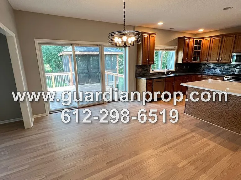 7303 Hidden Valley Ln S — Photo 11