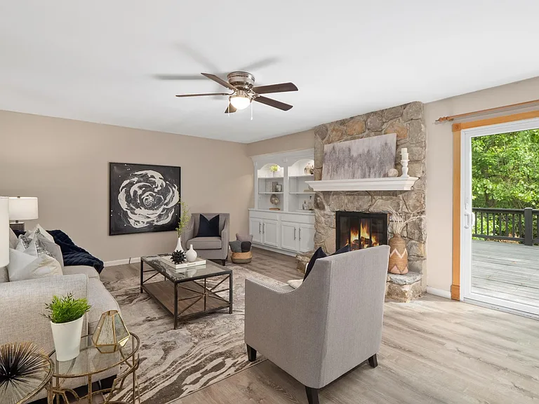 2122 Park Forest Dr — Photo 12