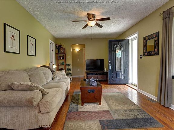 4th image of 5109 Bluebell Dr