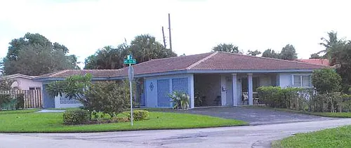 1501 NE 51st St Photo 1